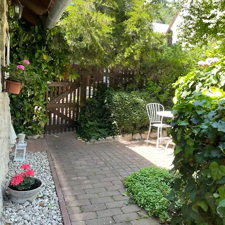 Aracsi Kishaz Apartment