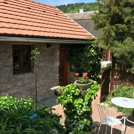 Apartman Arácsi Kisház
