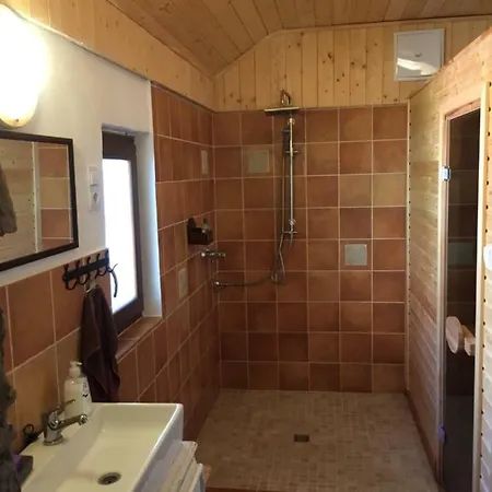 Apartment Aracsi Kishaz *