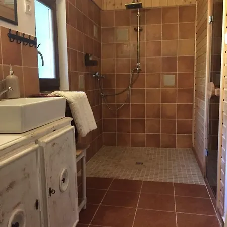 Aracsi Kishaz Apartment