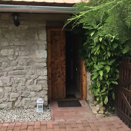 Aracsi Kishaz Apartment