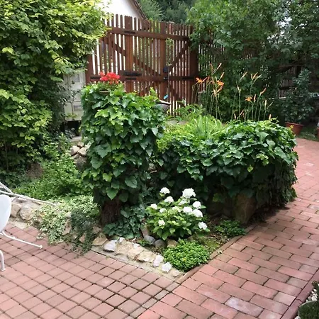 Aracsi Kishaz Apartment