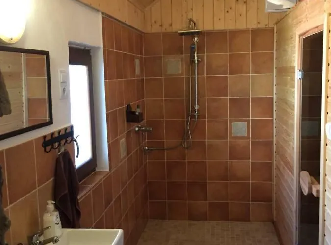 Apartment Aracsi Kishaz *